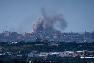 Die Angriffe der israelischen Armee auf den Gazastreifen laufen weiter.