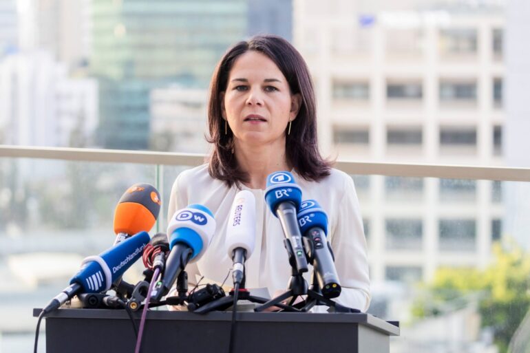 Außenministerin Annalena Baerbock warnt vor einseitiger Parteinahme mit Blick auf den Gaza-Krieg.