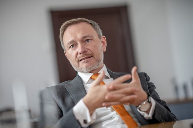 Finanzminister Christian Lindner äußert sich zum Bundeshaushalt 2028.