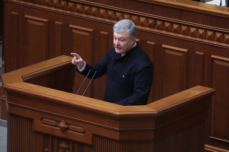 Verlor 2019 nach fünf Jahren im Amt die Wahlen gegen Wolodymyr Selenskyj: Petro Poroschenko.