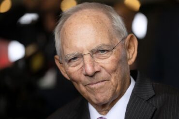 Wolfgang Schäuble war von 1981 bis 1984 Parlamentarischer Geschäftsführer der CDU/CSU-Bundestagsfraktion.