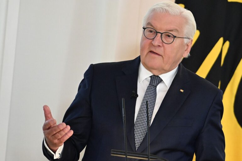 Bundespräsident Frank-Walter Steinmeier traf sich in Berlin mit rund 80 ehrenamtlichen Bürgermeistern und Bürgermeisterinnen.