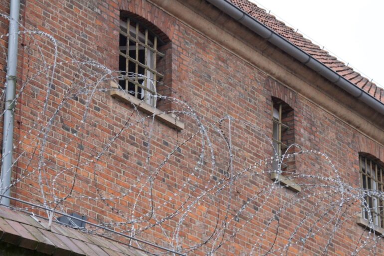 Daniela Klette sitzt in Untersuchungshaft im Frauengefängnis Vechta in Niedersachsen.