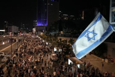 Protestzug in Tel Aviv gegen die Regierung des israelischen Premierministers Netanjahu.