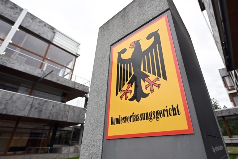 Der Kläger hatte sich mit der Beschwerde in Karlsruhe gegen die Abweisung seiner Klage auf Unterlassung durch den Bundesgerichtshof im vergangenen Jahr gewendet.