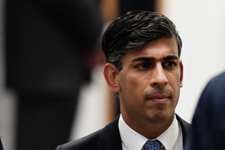 Die Tory-Partei von Rishi Sunak muss hohe Verluste hinnehmen.