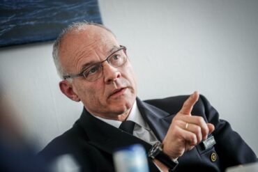 Marine-Inspekteur Christian Kaack dankte der Besatzung der Fregatte «Hessen» nach dem Kampfauftrag im Roten Meer für ihren Einsatz.