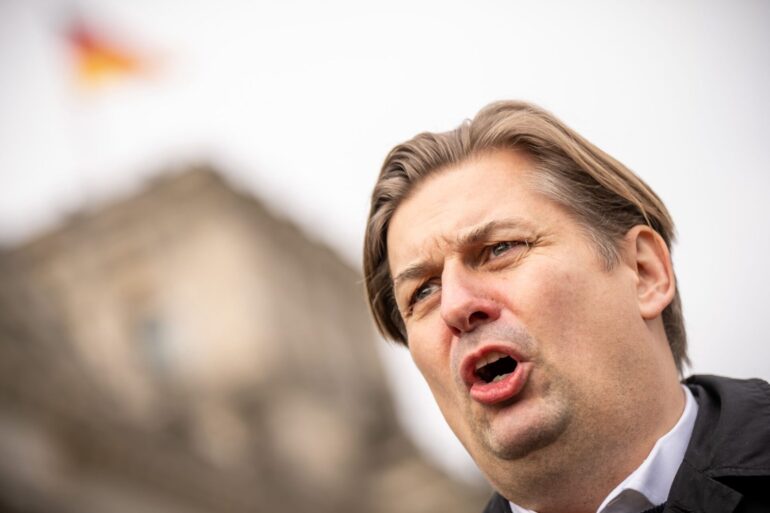 Sein ehemaliger Mitarbeiter steht im Verdacht, für China spioniert zu haben: AfD-Politiker Maximilian Krah.