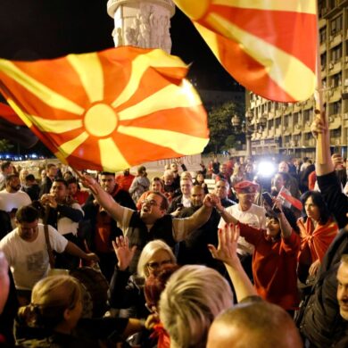 In den Straßen der Hauptstadt Skopje feierten die Anhänger der Opposition bis tief in die Nacht.
