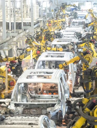 Die chinesischen Elektroauto-Exporte seien 2023 um 70 Prozent gestiegen - und das gefährde die Investitionen in anderen Ländern, argumentiert die US-Regierung.