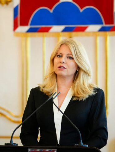 Die noch bis 15. Juni amtierende Präsidentin Zuzana Caputova ruft zur Mäßigung auf.