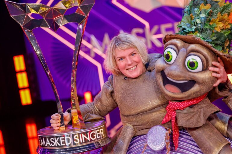 Die Komikerin Mirja Boes gewinnt als Figur "Der Floh“ das Finale der ProSieben-Show "The Masked Singer".
