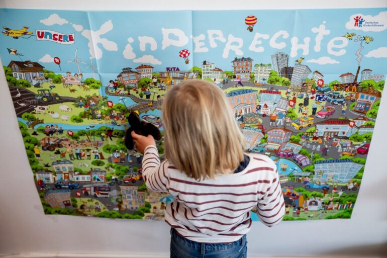 In ihrem Koalitionsvertrag hatten SPD, Grüne und FDP festgehalten, Kinderrechte ausdrücklich im Grundgesetz zu verankern.