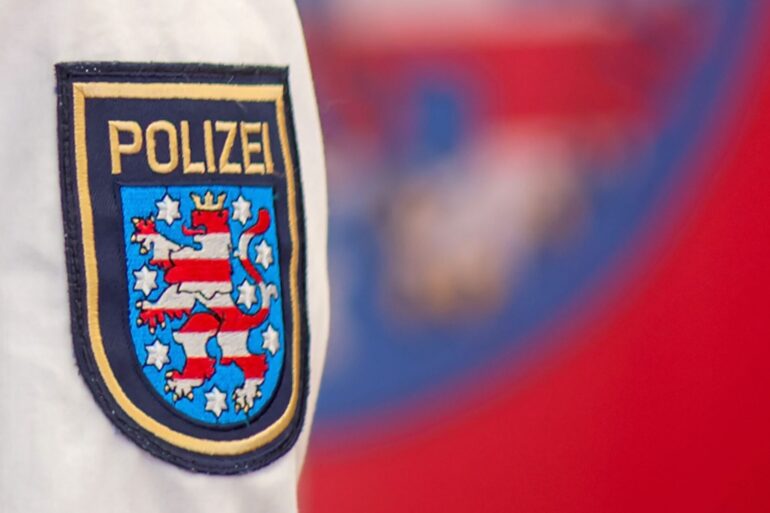 Die Polizei hat die mutmaßlichen Rädelsführer bereits einem Haftrichter vorgeführt.