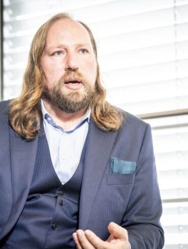 «Das Völkerrecht erlaubt es einem angegriffenen Staat, militärische Ziele im Land des Aggressors zu attackieren»: Anton Hofreiter.