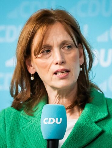 Bildungsministerin Karin Prien: «Allen Schülerinnen und Schülern muss klar sein, dass es kein Scherz ist, solche Parolen zu singen.»