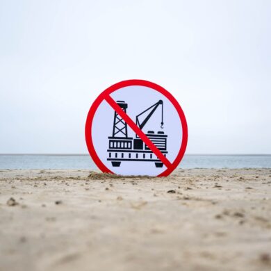 In der vergangenen Woche hatte das niederländische Wirtschaftsministerium den Weg für die Erdgasförderung in der Nordsee freigemacht. Nun gibt es Protest.