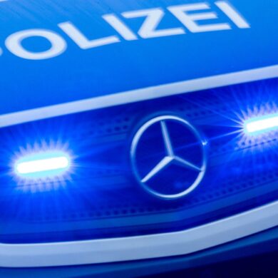 Die Polizei ermittelt wegen des Verdachts der Volksverhetzung.