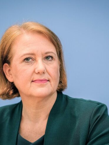 «Einsamkeit ist längst nicht mehr ein Phänomen, das ausschließlich ältere Menschen betrifft», sagt Lisa Paus (Bündnis 90/Die Grünen).