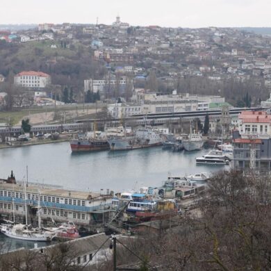 Blick auf die Hafenstadt Sewastopol auf der seit 2014 von Russland annektierten Krim (Archivbild).