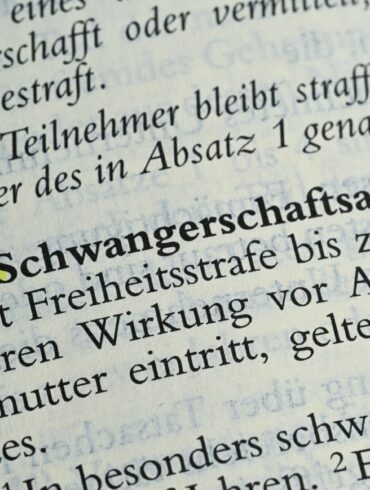 Schwangerschaftsabbrüche sind bisher laut Paragraf 218 des Strafgesetzbuchs rechtswidrig.