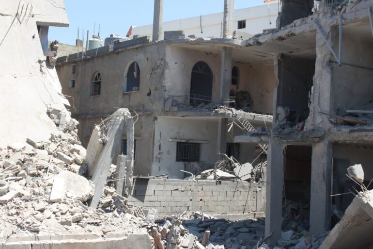 Gebäude in Chiyam (Libanon), die durch einen israelischen Luftangriff zerstört wurden.