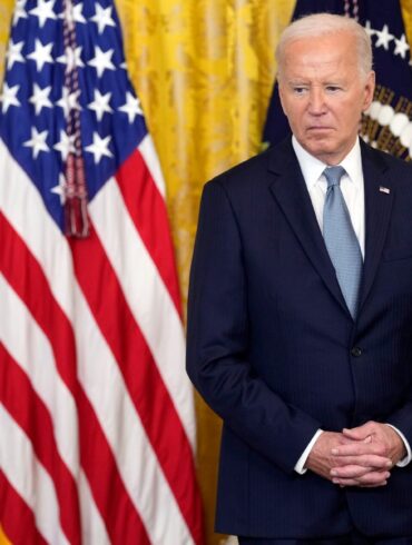 Biden gesteht ein, dass er beim TV-Duell gegen Trump versagt hat.