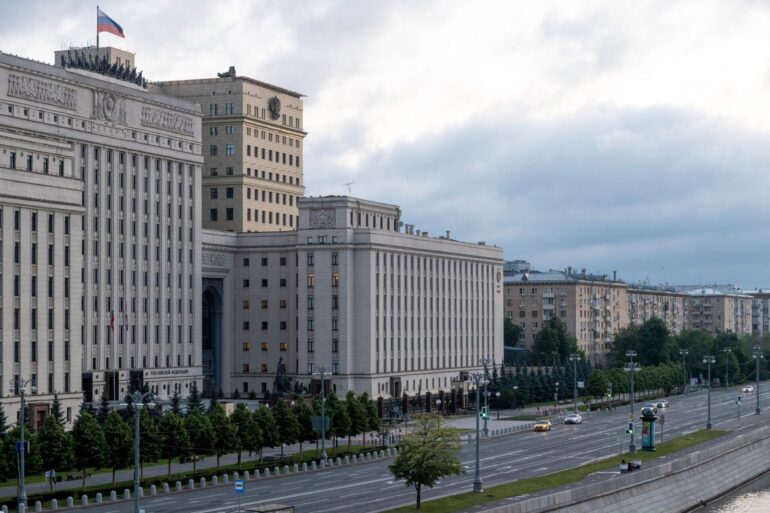 Seit Monaten wird die russische Militärführung von Korruptionsskandalen erschüttert, nun soll im Verteidigungsministerium Ordnung geschaffen werden. (Symbolbild)
