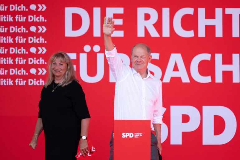 Dresden: Beim Wahlkampfauftakt der Sachsen-SPD verspricht Bundeskanzler Scholz eine sichere Rente.