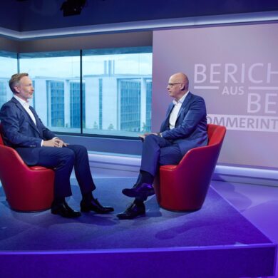 FDP-Chef Lindner sieht seine Partei in der Ampel als Korrektiv: Stellen uns einer Politik entgegen, die SPD und Grüne ohne uns machen würden.