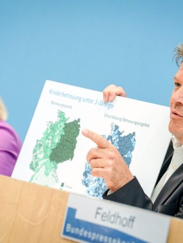 Lebt es sich überall in Deutschland gleichwertig? Bundesinnenministerin Faeser und Wirtschaftsminister Habeck haben dazu einige Zahlen im Angebot.