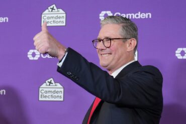 Keir Starmer wird neuer Premierminister.