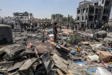 Zerstörungen in Chan Junis nach dem Luftangriff, bei dem Israel den Hamas-Brigadechef Rafa Salama tötete.