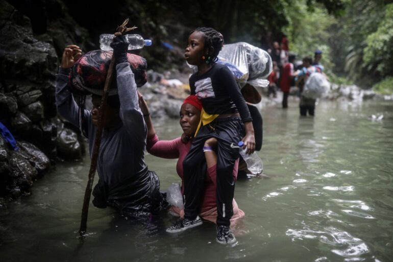 Mehr als 520.000 Menschen nutzten im vergangenen Jahr trotz aller Gefahren die Migrationsroute. (Archivbild)