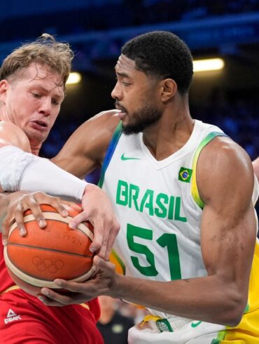 Die deutschen Basketballer stehen bei Olympia im Viertelfinale.
