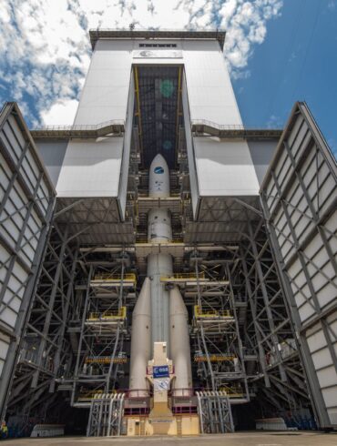 Die neue europäische Trägerrakete Ariane 6 ist erstmals ins All gestartet. (Archivbild)