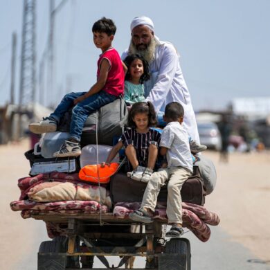 Palästinenser sind innerhalb des Gazastreifens auf der Flucht. Eine Waffenruhe könnte ihr Los lindern.