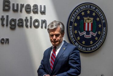 Der FBI-Direktor muss im Kongress Rede und Antwort stehen. (Archivbild)
