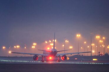 Vom Flughafen Leipzig/Halle sind am Freitagmorgen Afghanen abgeschoben worden. (Archivfoto)