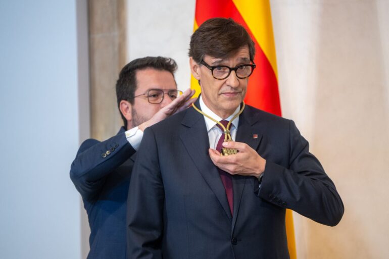 Spanische Medien sprachen von einem Neuanfang für die seit Jahren vom Streit um die Unabhängigkeit geplagte Region.