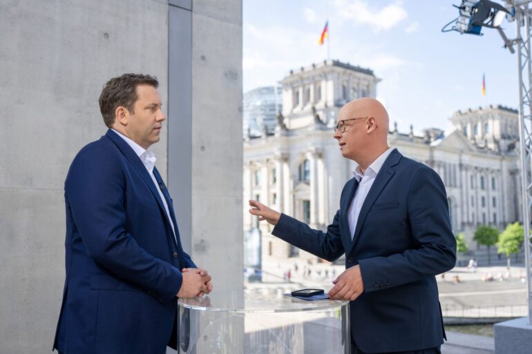SPD-Parteichef Lars Klingbeil beim ARD-Sommerinterview.