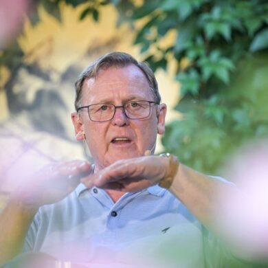 Ministerpräsident Ramelow muss um sein Amt fürchten - seine Linke steht in Thüringen in einer neuen Umfrage bei 13 Prozent. (Archivfoto)