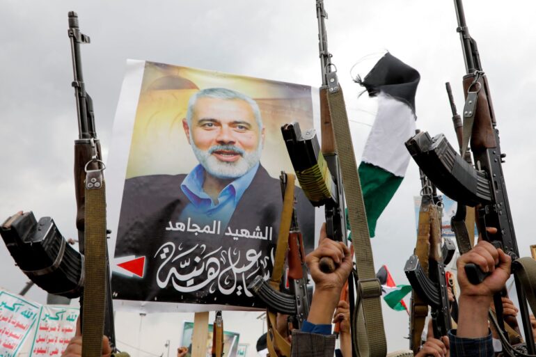 Der Iran droht Israel mit massiver Vergeltung.