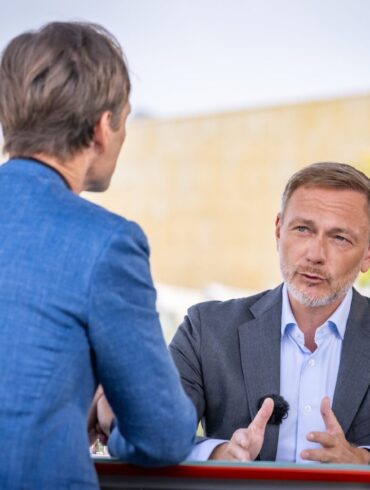 Bei FDP-Chef Lindner hat sich in Bezug auf Kanzler Scholz etwas Ernüchterung breit gemacht.
