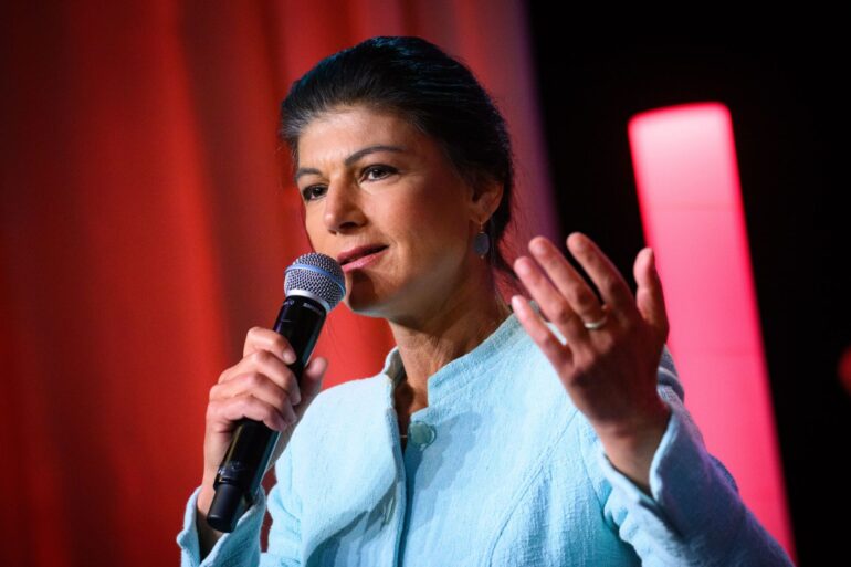 Berlin: DDR-Bürgerrechtler bezichtigen Wagenknecht der Lüge (Archivbild)