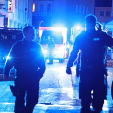 Bei einer Attacke auf der 650-Jahr-Feier der Stadt Solingen gab es Tote und Verletzte.