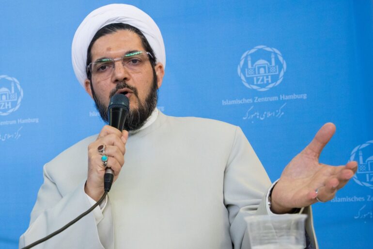 Fünf Wochen nach dem Verbot des IZH soll dessen ehemaliger Leiter, Hadi Mofatteh, Deutschland verlassen. (Archivbild)