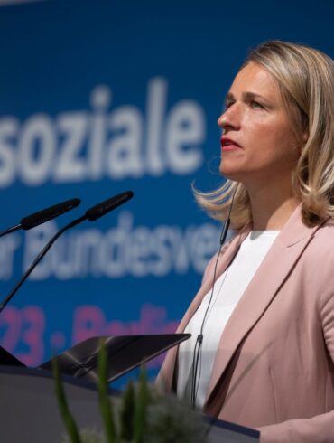 Sozialverband VdK warnt vor Altersarmut als Kehrseite immer neuer Ideen. (Archivbild)