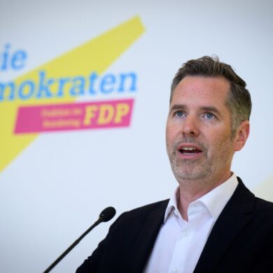 FDP-Fraktionschef Dürr sieht bei den Haushaltsberatungen der Ampel zum Bundeshaushalt 2025 kein Eile. (Archivfoto)