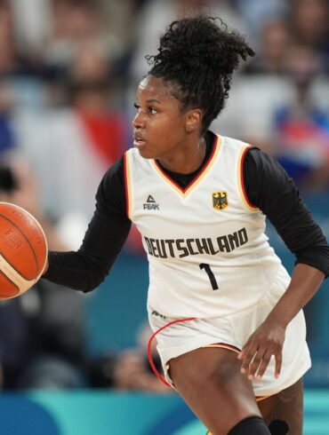 Die deutschen Basketballerinnen um Alexis Peterson haben den Einzug ins Halbfinale klar verpasst.